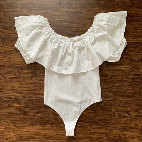FREE PEOPLE Off Shoulder Ruffled Bodysuit White - Picture 2 of 6